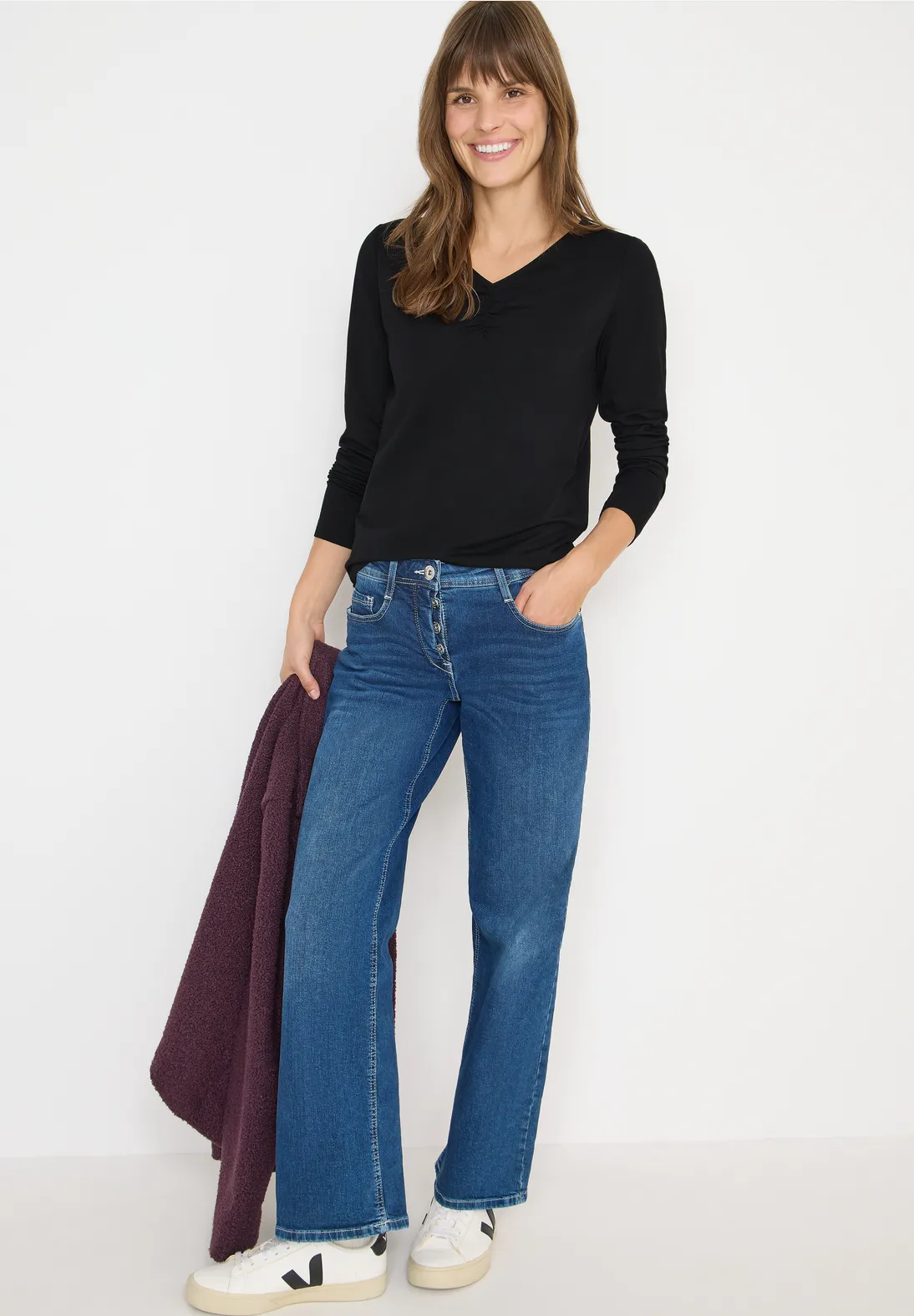 Top čierny Cecil  Top čierny Cecil