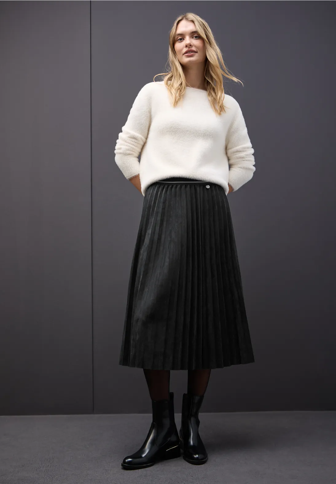 Sukňa čierna Street One Sukňa čierna Street One