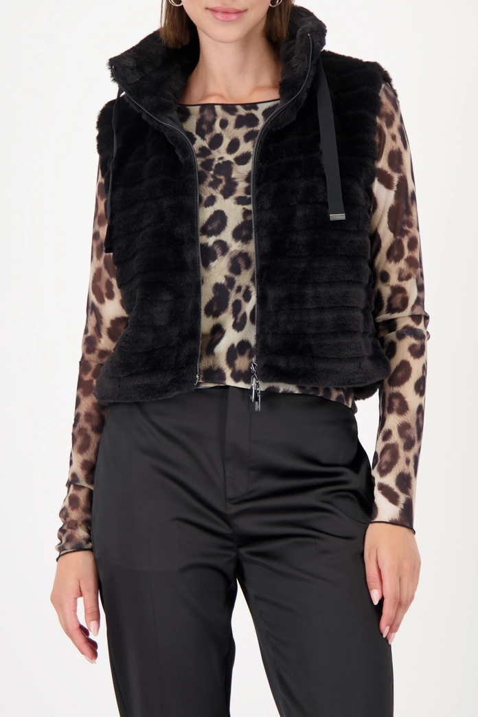 Vesta čierna Monari